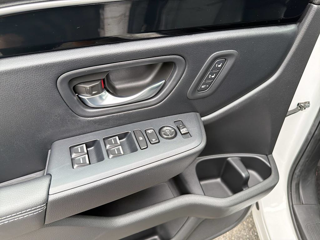 Thumbnail: 2023 Honda Pilot - 28