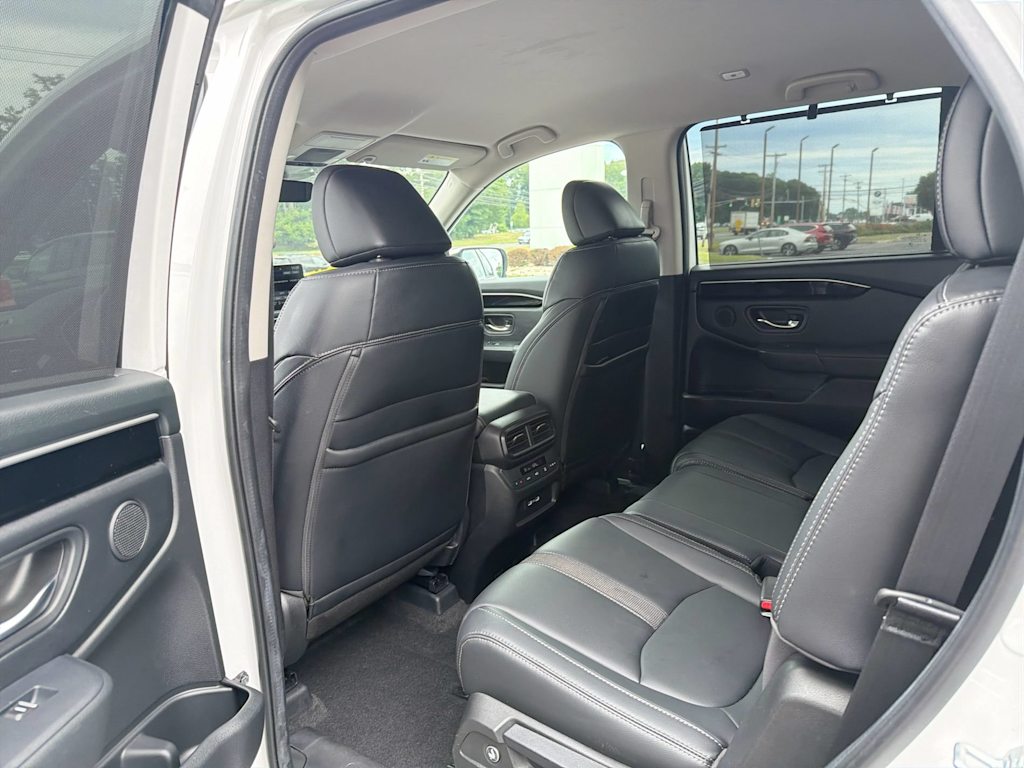 Thumbnail: 2023 Honda Pilot - 11