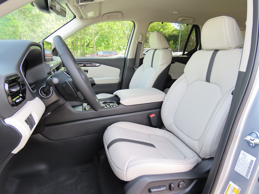 Thumbnail: 2026 Honda Pilot - 12