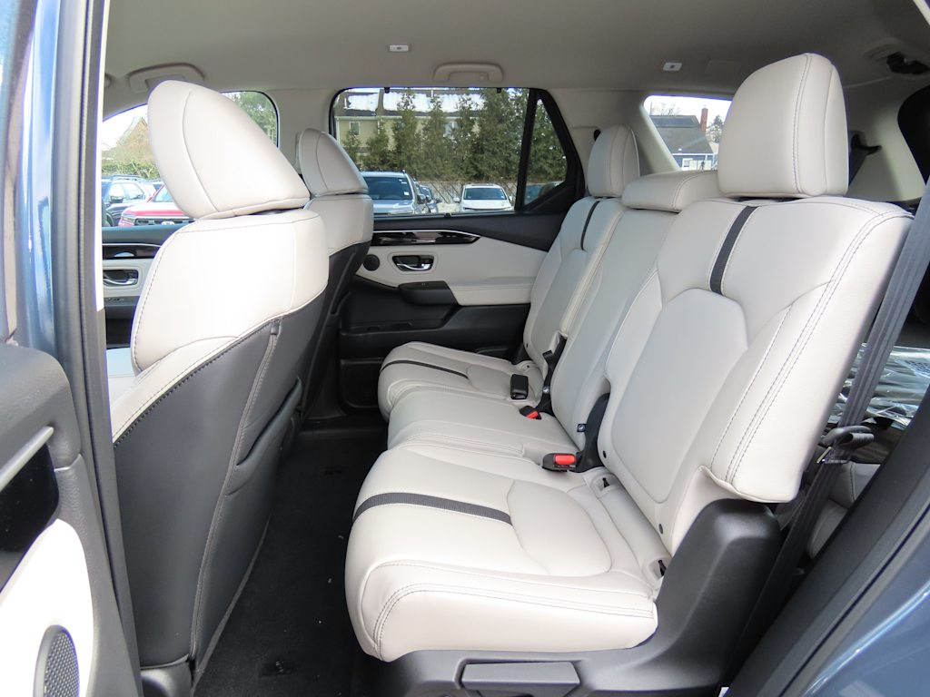 Thumbnail: 2026 Honda Pilot - 10