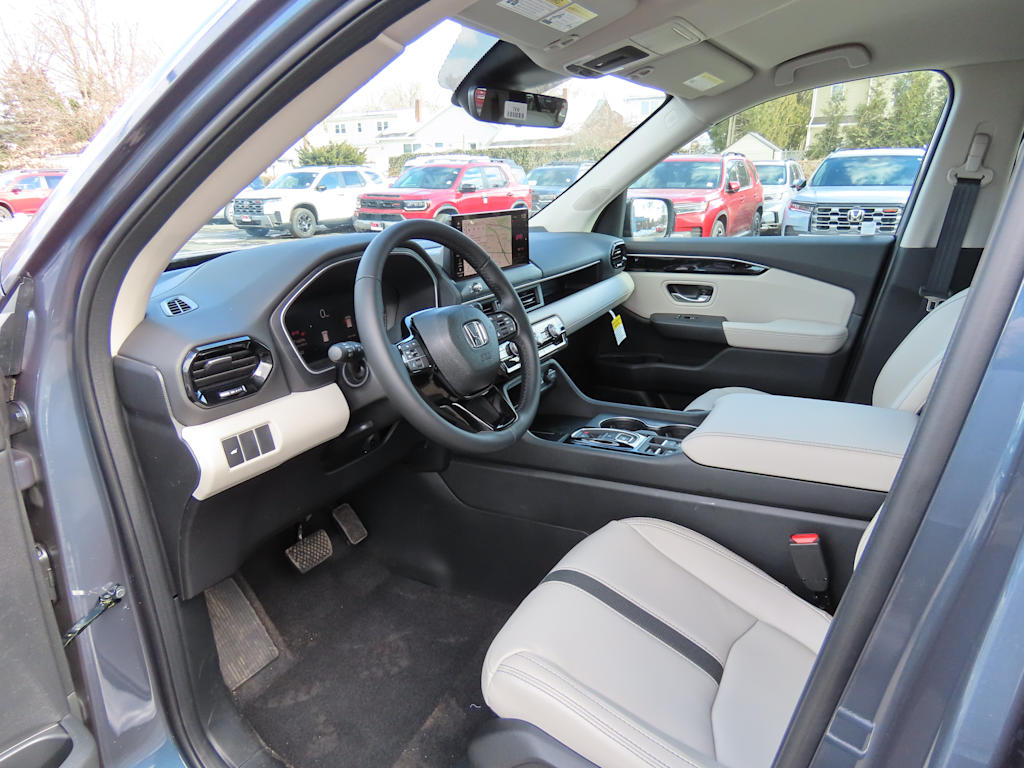 Thumbnail: 2026 Honda Pilot - 2