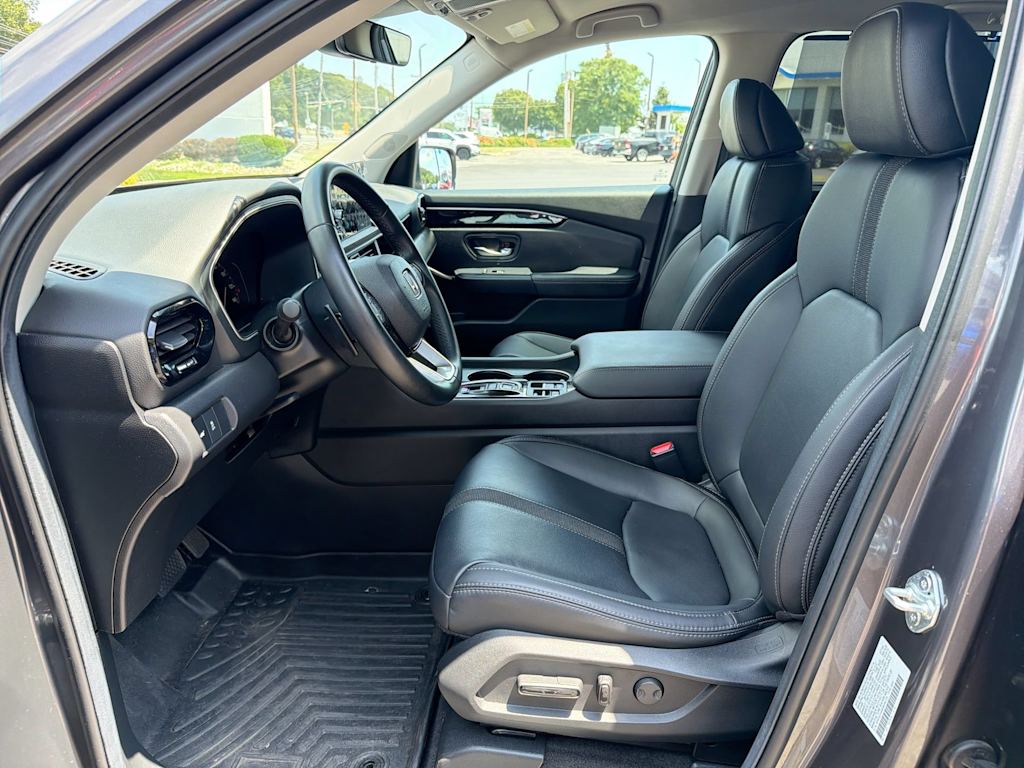 Thumbnail: 2025 Honda Pilot - 8