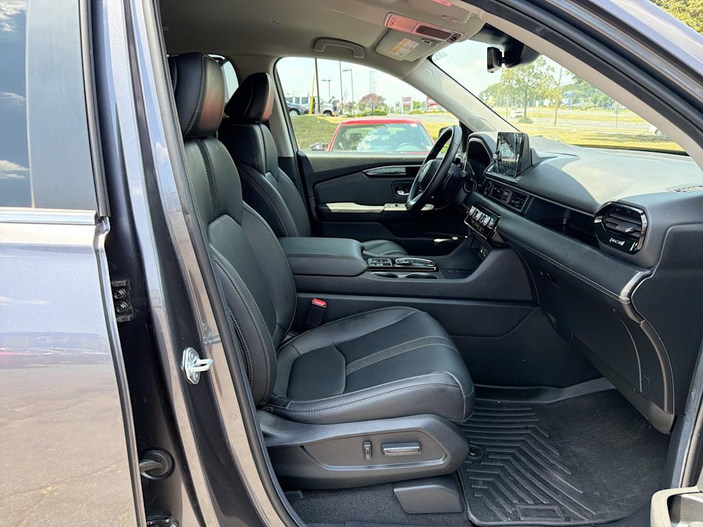 Thumbnail: 2025 Honda Pilot - 9