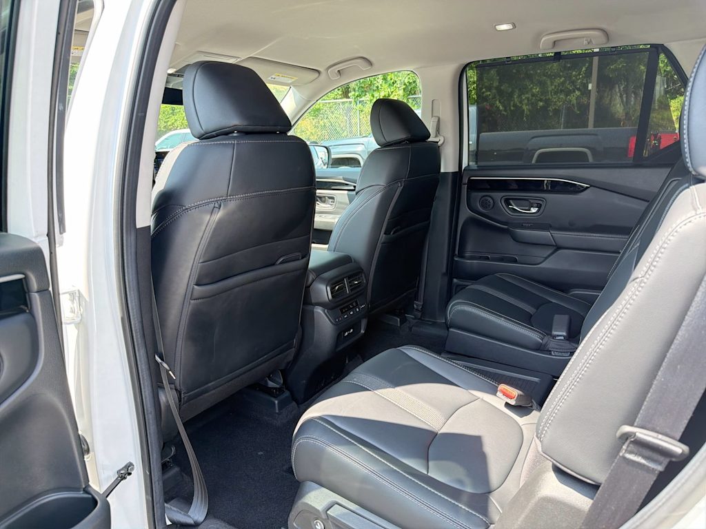 Thumbnail: 2023 Honda Pilot - 11