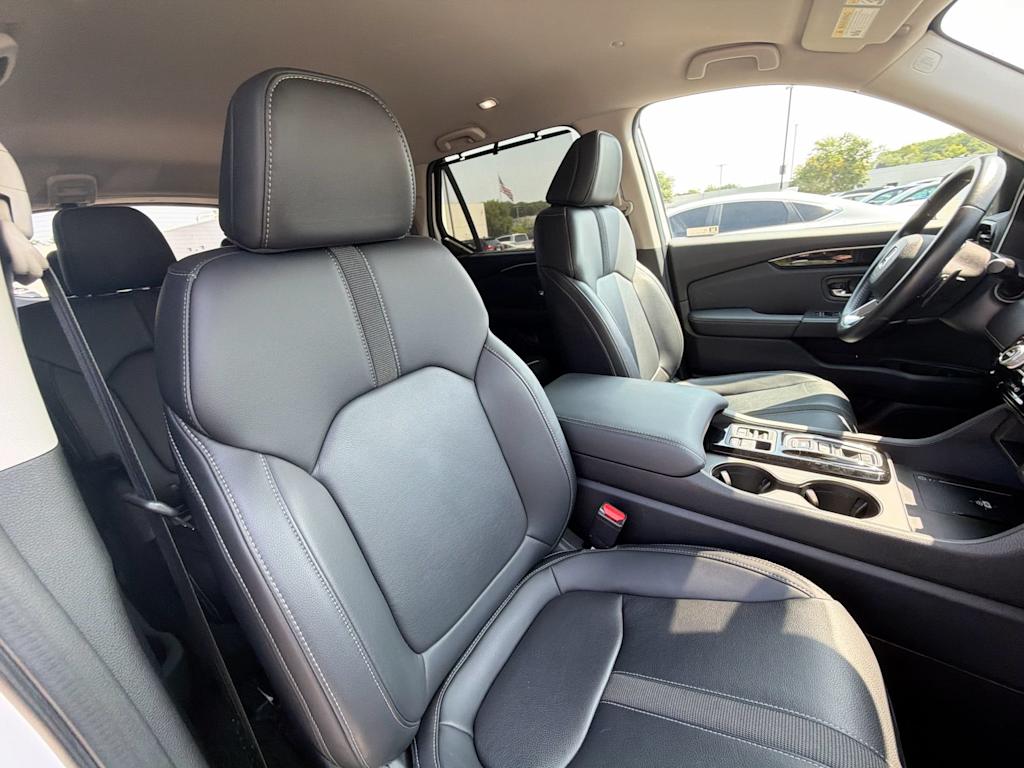 Thumbnail: 2023 Honda Pilot - 26
