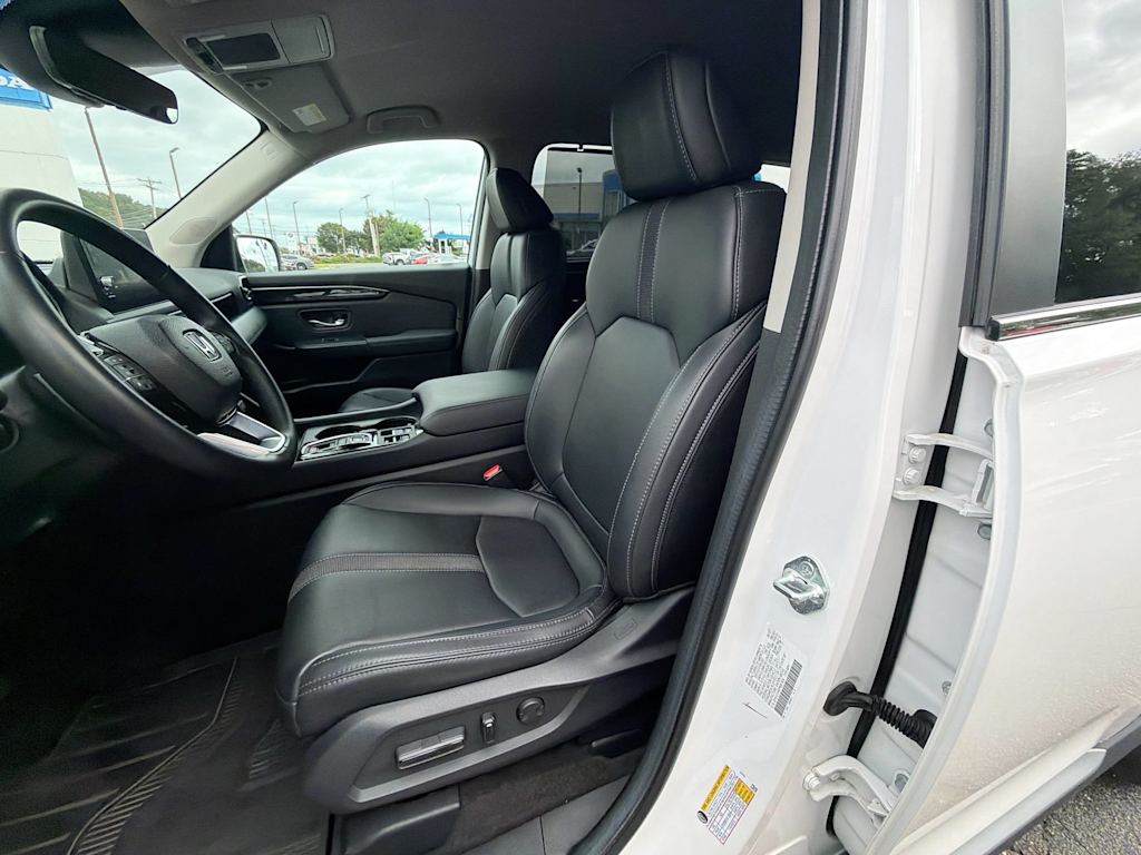 Thumbnail: 2023 Honda Pilot - 27