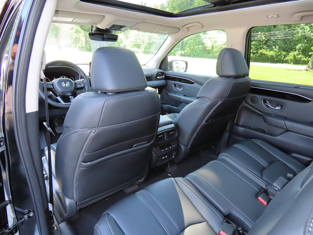 Thumbnail: 2025 Honda Pilot - 21