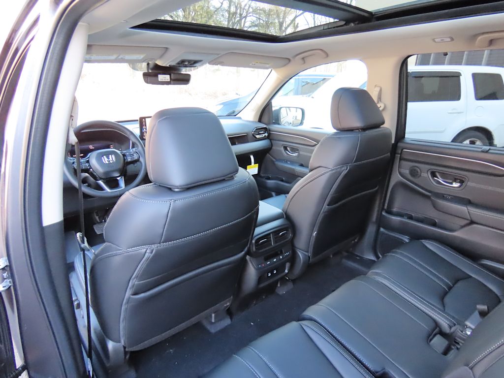 Thumbnail: 2026 Honda Pilot - 22