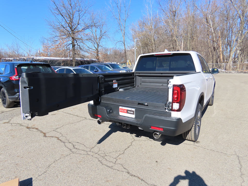 Thumbnail: 2025 Honda Ridgeline - 16