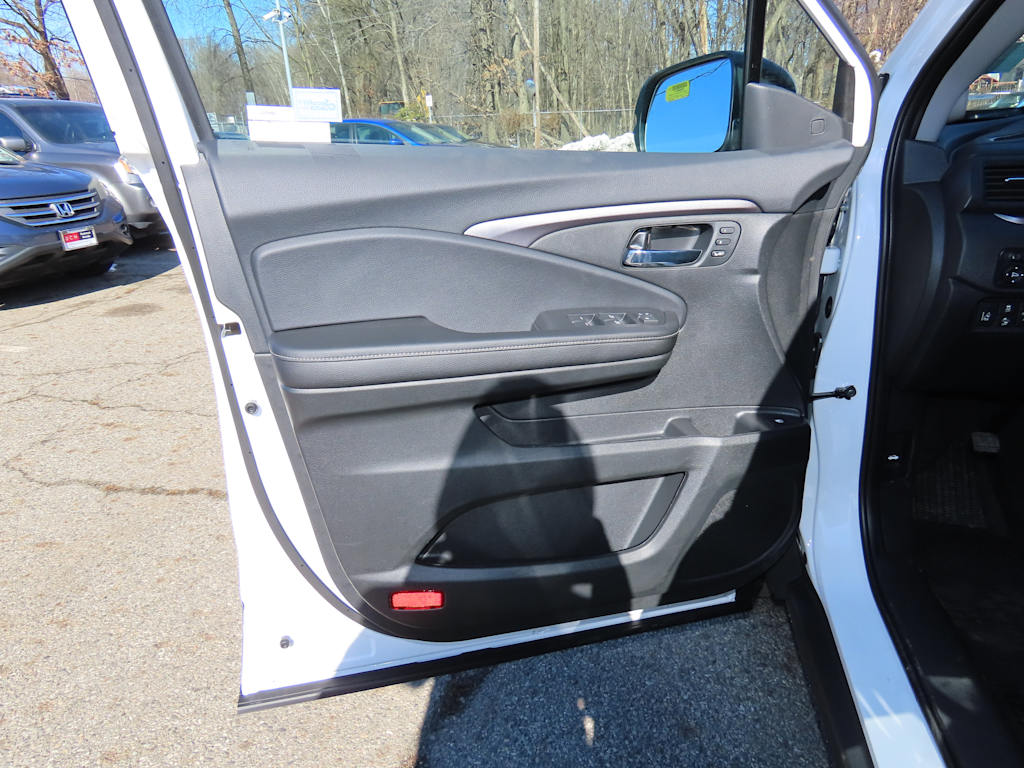 Thumbnail: 2025 Honda Ridgeline - 18