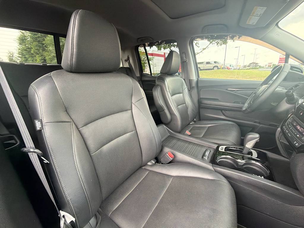 Thumbnail: 2017 Honda Ridgeline - 26