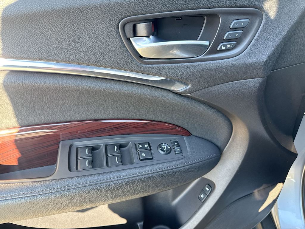 Thumbnail: 2016 Acura MDX - 28