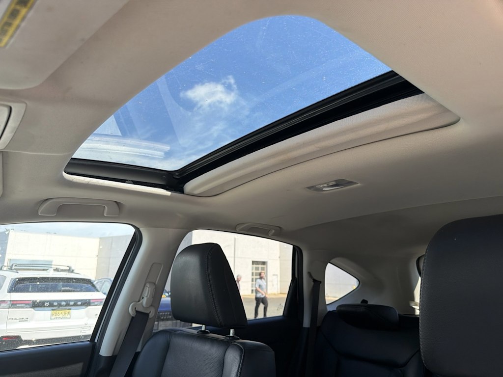 Thumbnail: 2015 Honda CR-V - 23