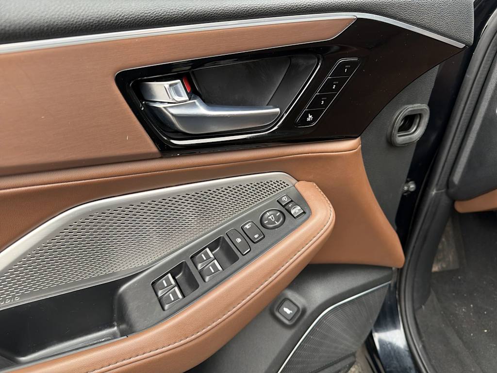 Thumbnail: 2023 Acura MDX - 28