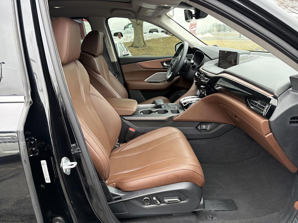 Thumbnail: 2023 Acura MDX - 11