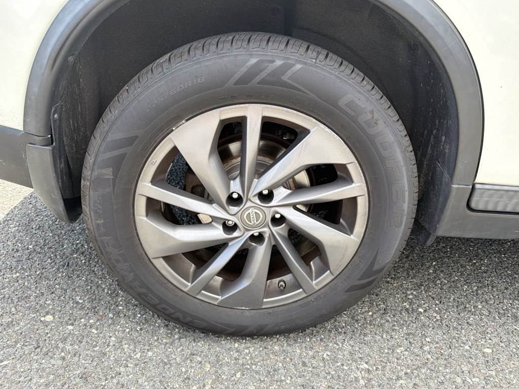 Thumbnail: 2016 Nissan Rogue - 28