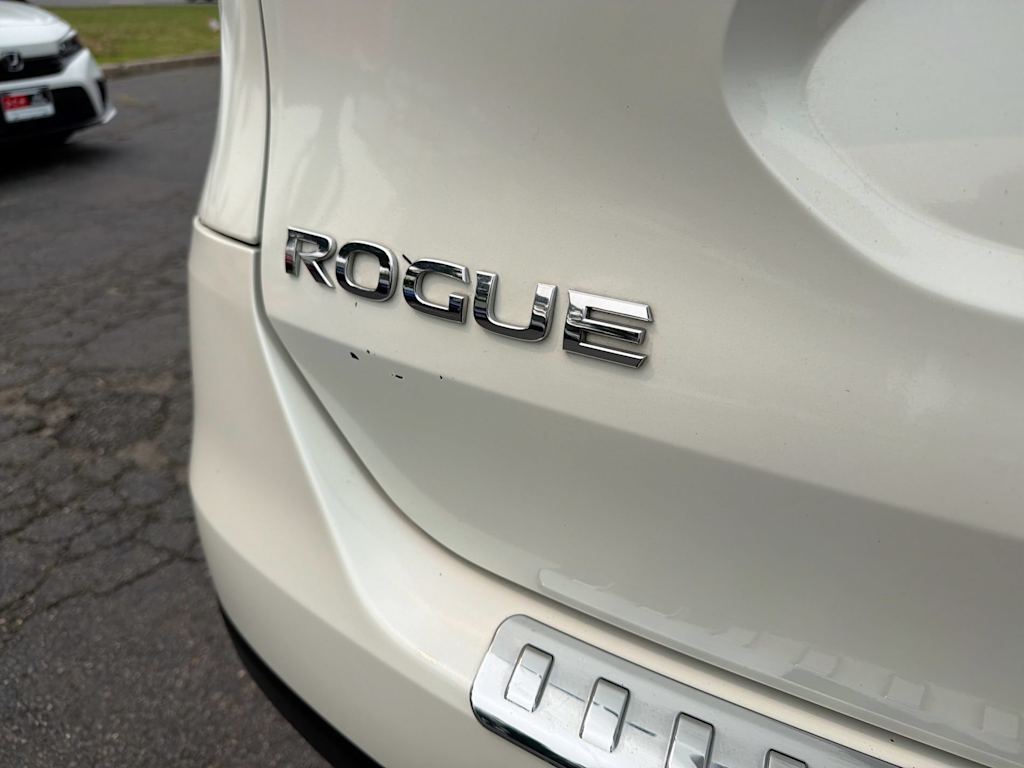 Thumbnail: 2016 Nissan Rogue - 6