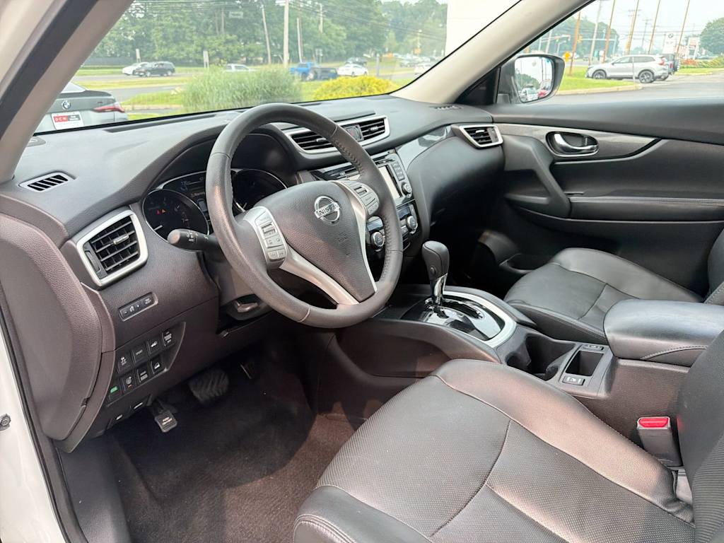 Thumbnail: 2016 Nissan Rogue - 2