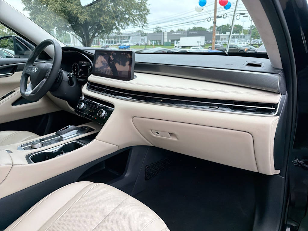 Thumbnail: 2023 INFINITI QX60 - 8