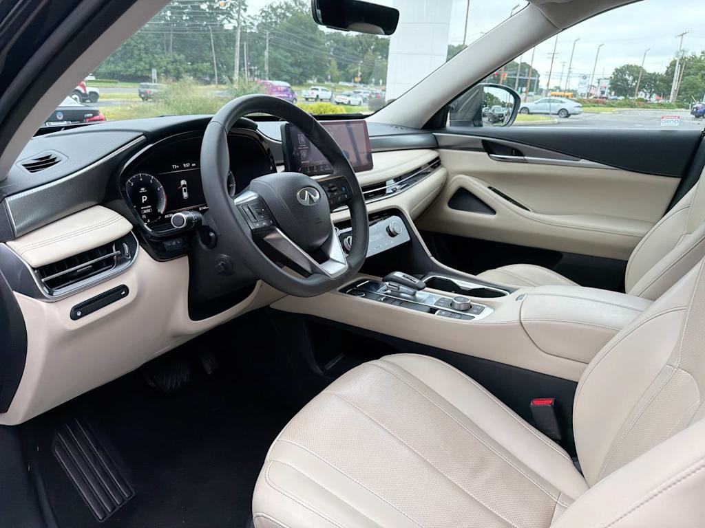 Thumbnail: 2023 INFINITI QX60 - 2