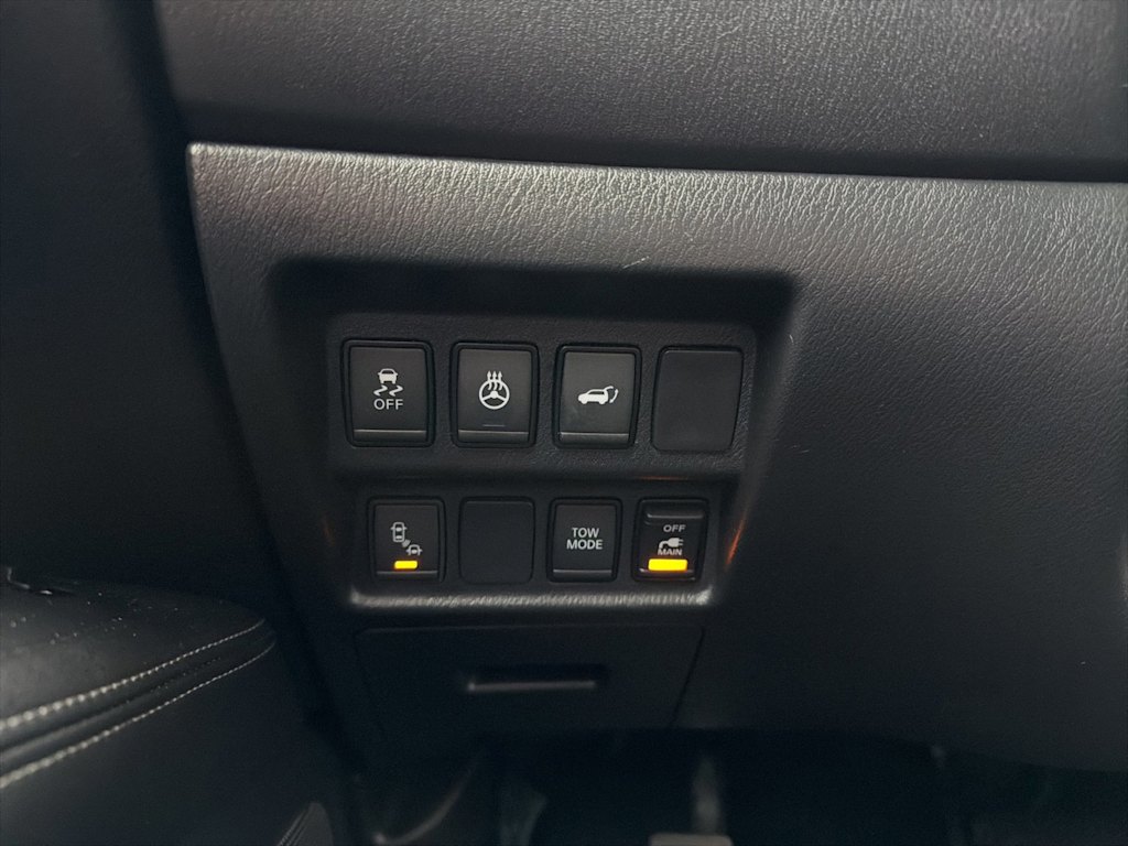 Thumbnail: 2018 Nissan Pathfinder - 23