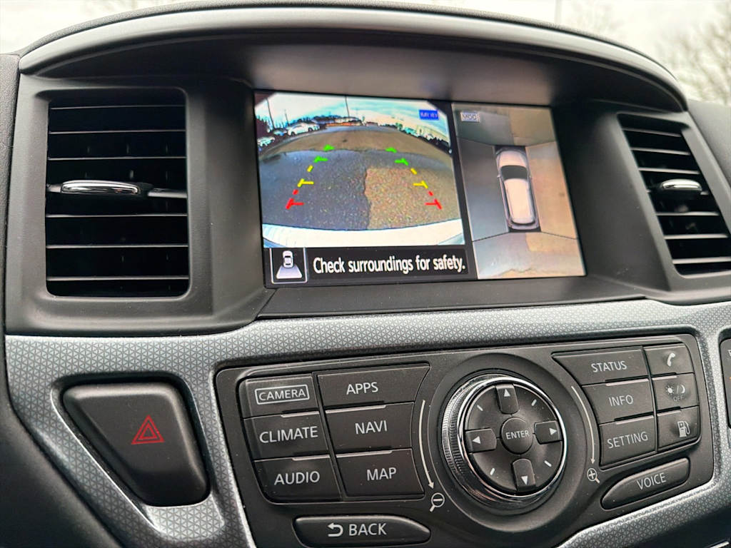 Thumbnail: 2018 Nissan Pathfinder - 20