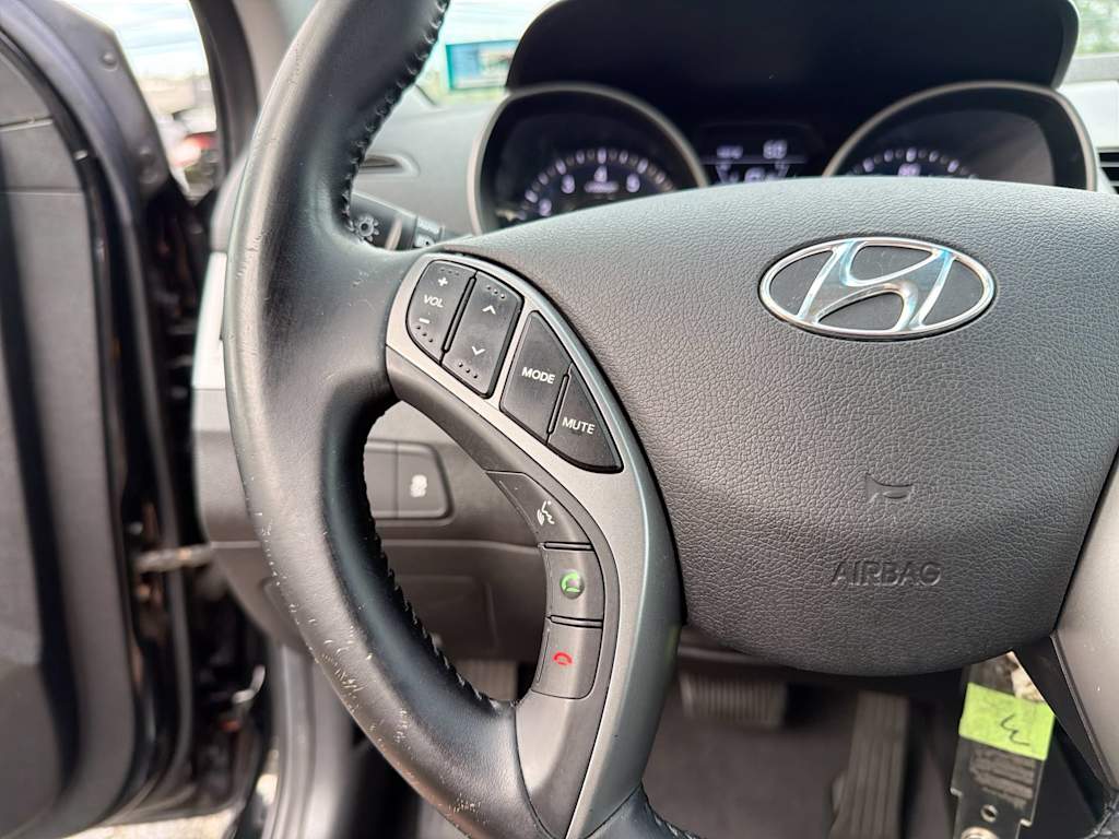 Thumbnail: 2014 Hyundai Elantra - 28