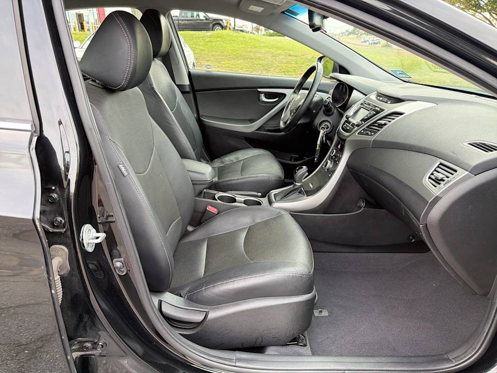 Thumbnail: 2014 Hyundai Elantra - 11