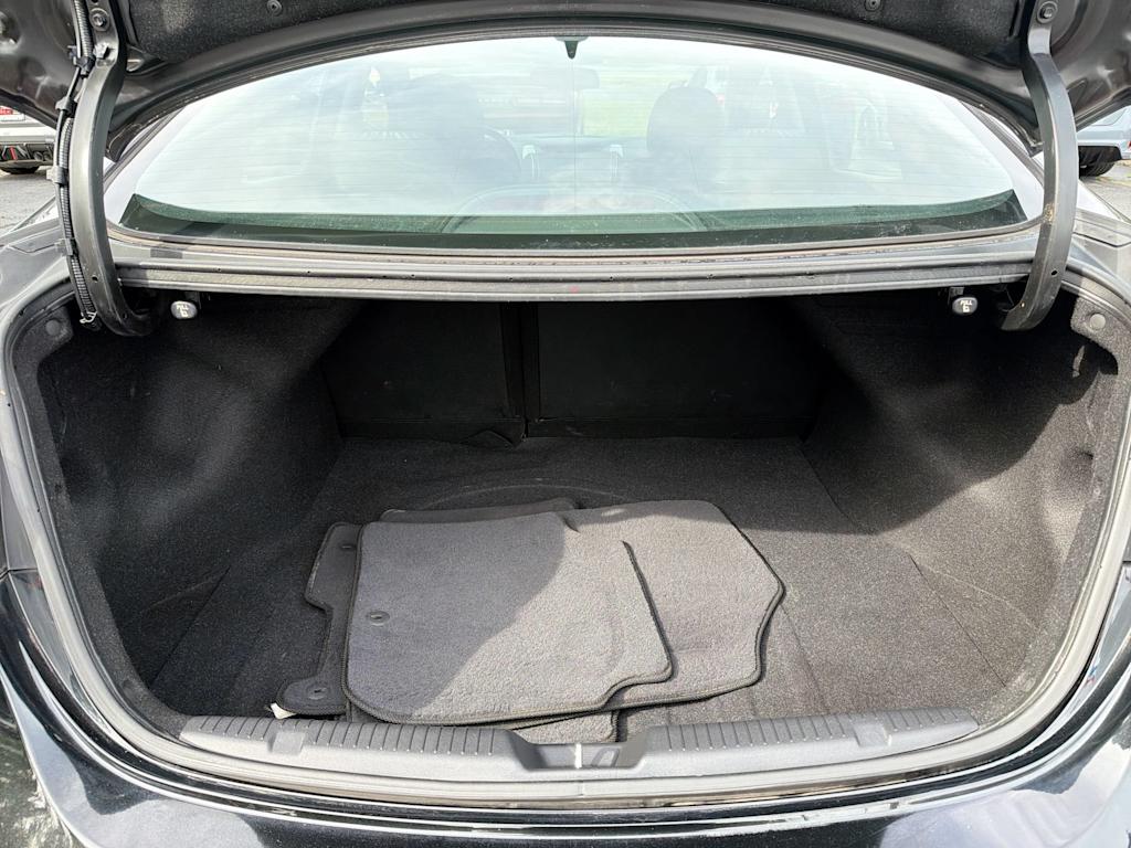 Thumbnail: 2014 Hyundai Elantra - 32