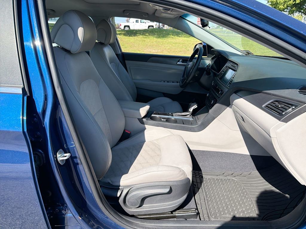 Thumbnail: 2017 Hyundai Sonata - 11