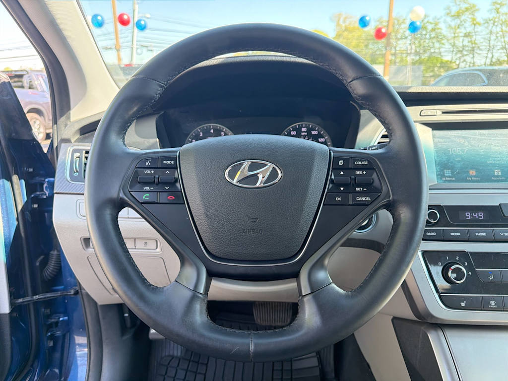 Thumbnail: 2017 Hyundai Sonata - 14