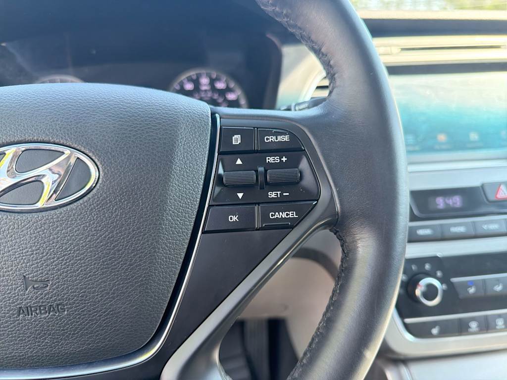 Thumbnail: 2017 Hyundai Sonata - 32
