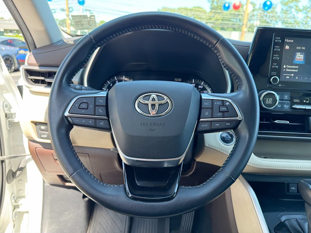 Thumbnail: 2021 Toyota Highlander - 14
