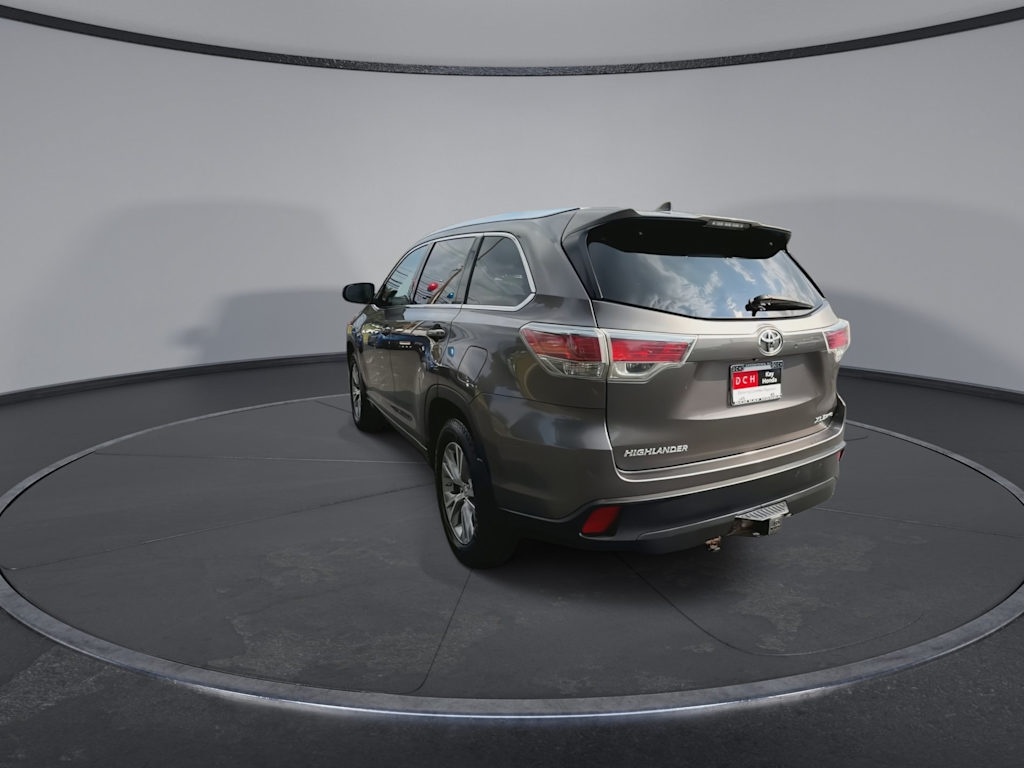 Thumbnail: 2015 Toyota Highlander - 5