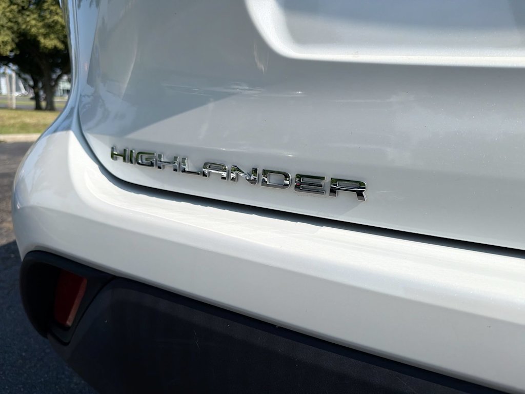 Thumbnail: 2024 Toyota Highlander - 7