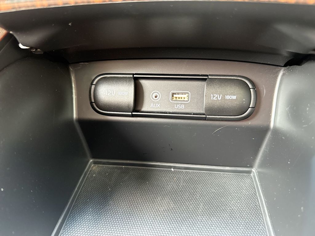 Thumbnail: 2019 Kia Sorento - 32