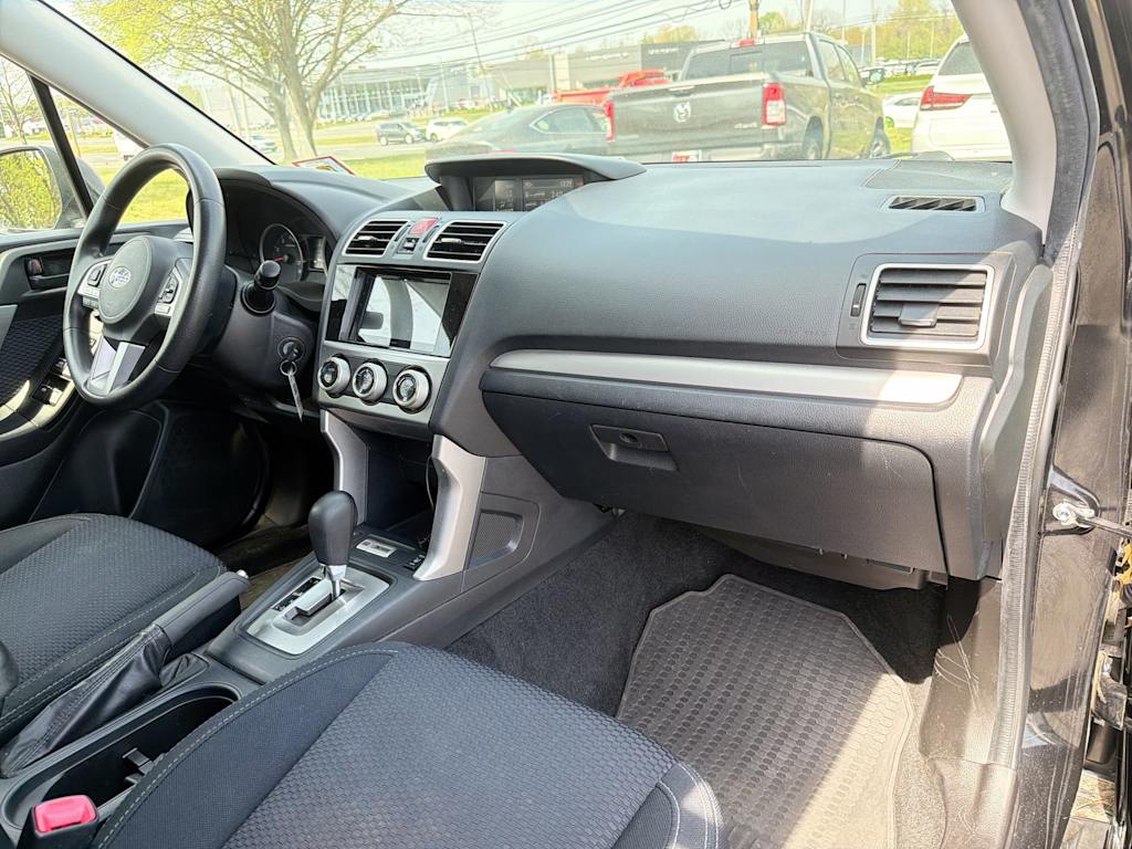 Thumbnail: 2018 Subaru Forester - 9