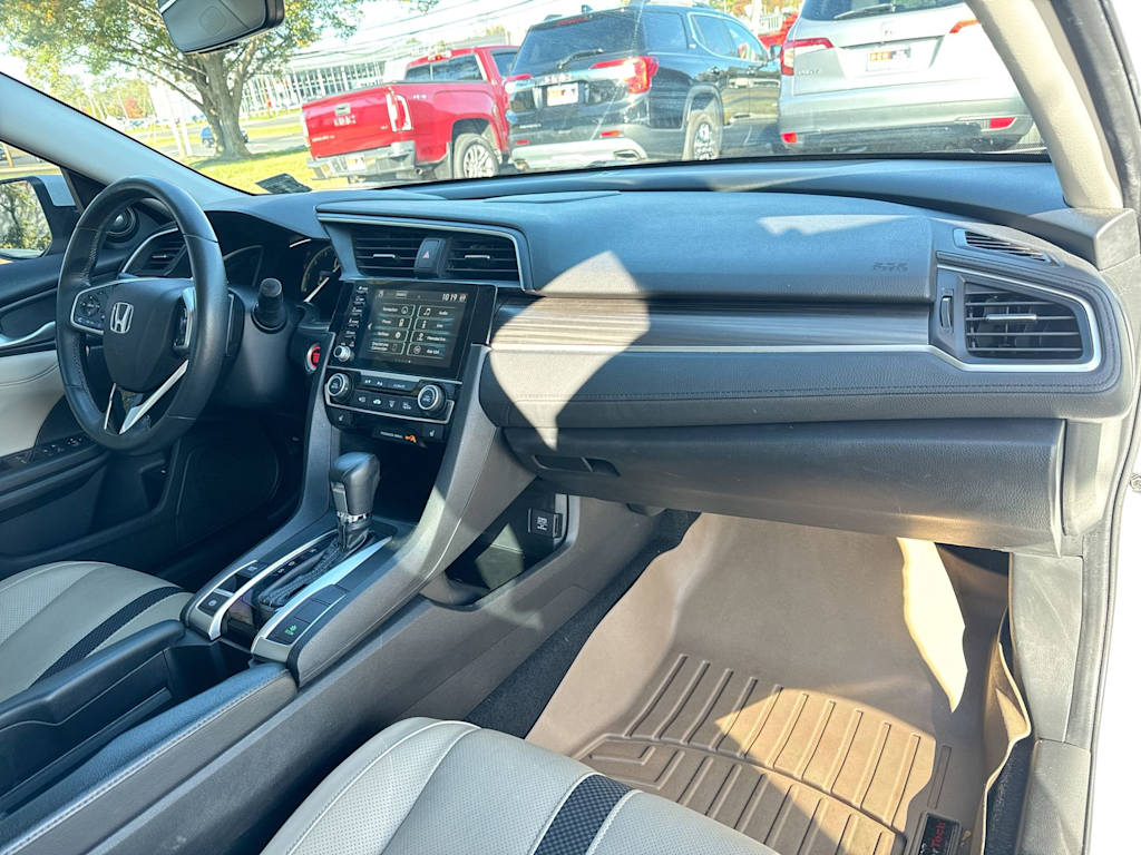 Thumbnail: 2019 Honda Civic - 9