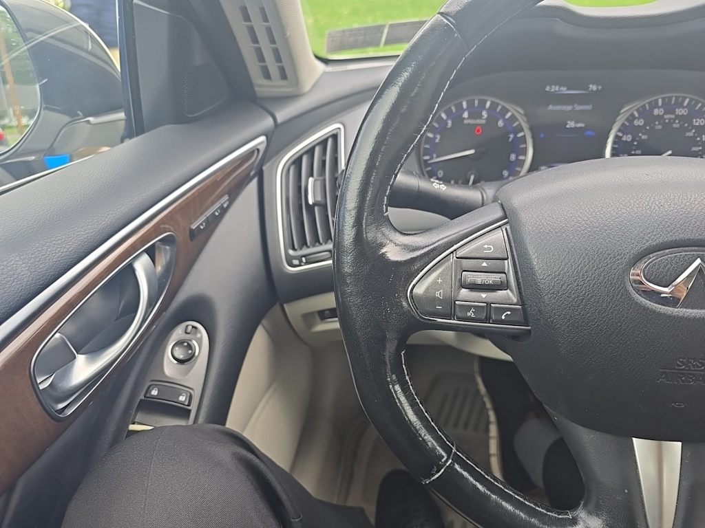 Thumbnail: 2014 INFINITI Q50 - 10