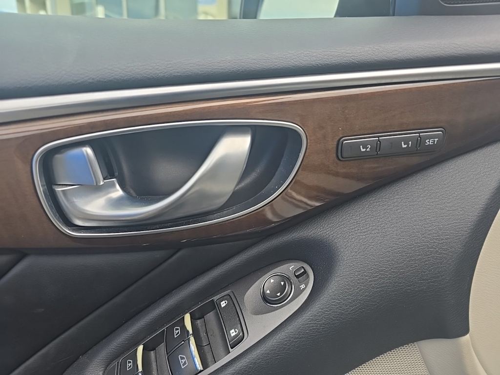 Thumbnail: 2014 INFINITI Q50 - 26