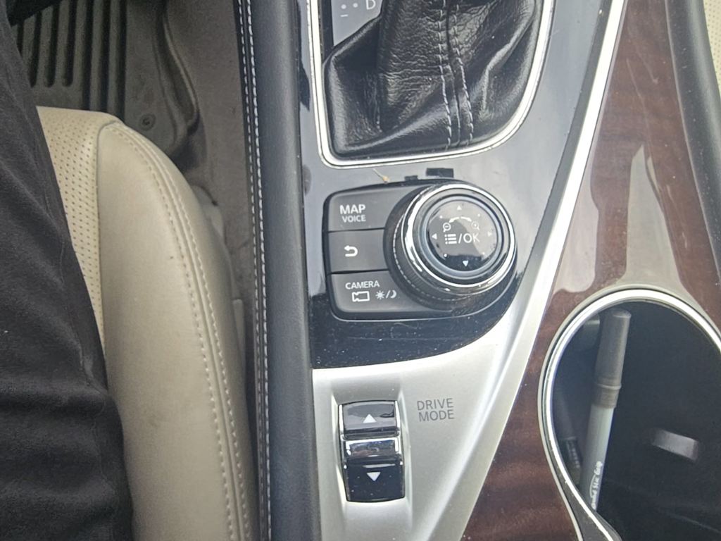Thumbnail: 2014 INFINITI Q50 - 30