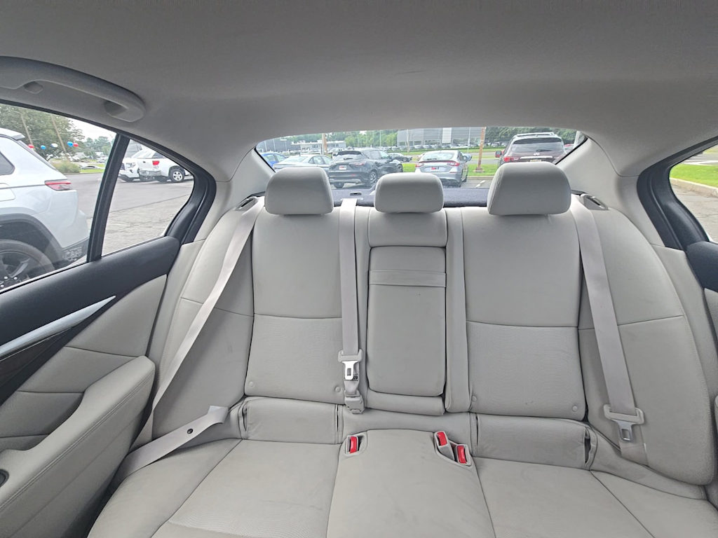 Thumbnail: 2014 INFINITI Q50 - 31