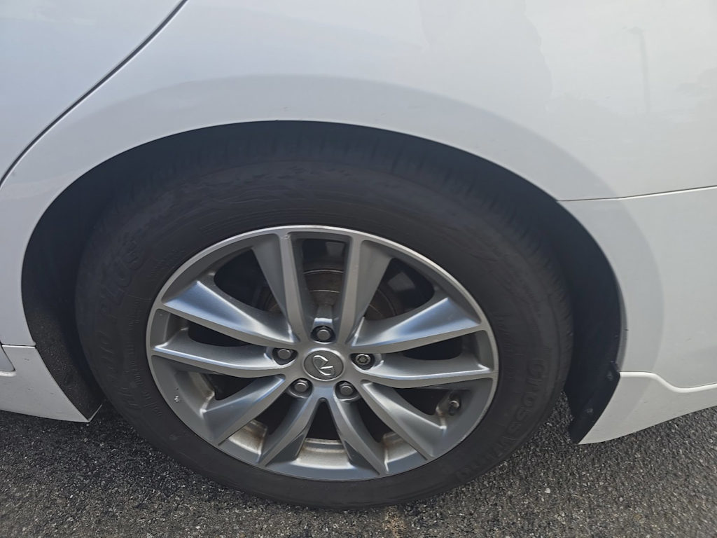Thumbnail: 2014 INFINITI Q50 - 22