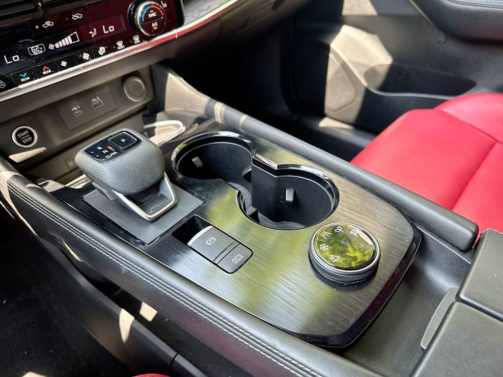 Thumbnail: 2021 Nissan Rogue - 16