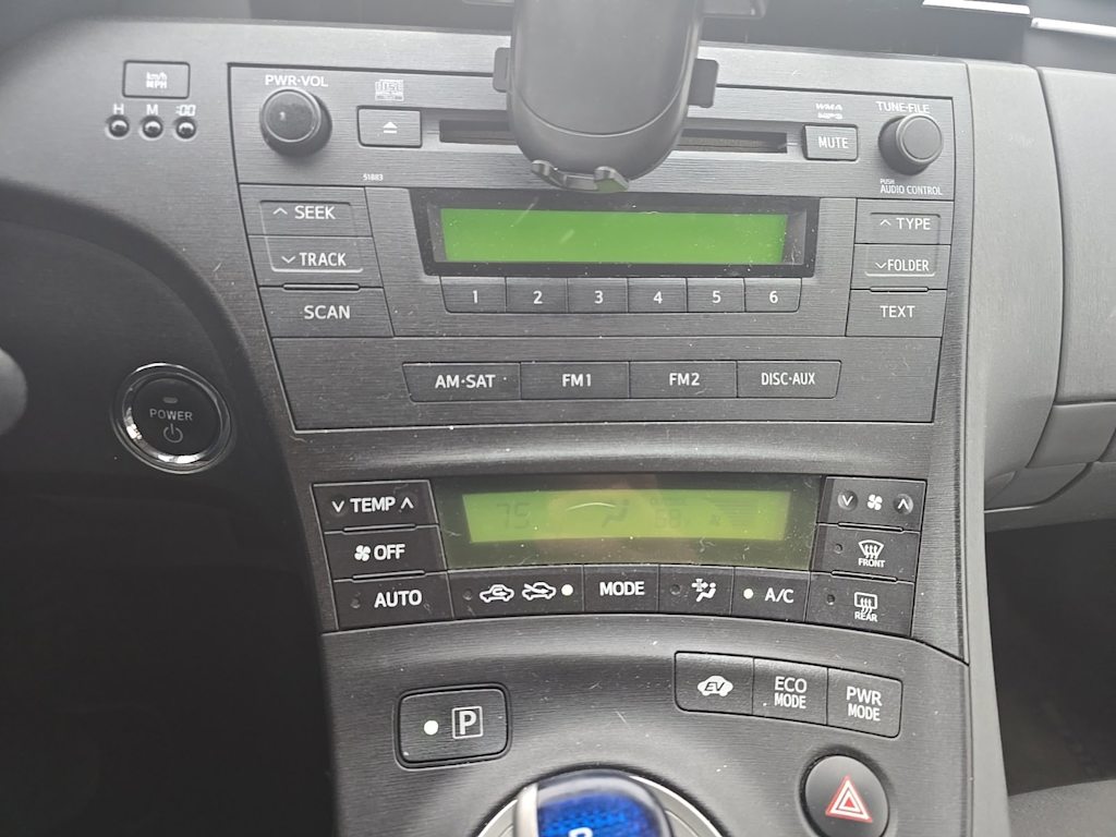 Thumbnail: 2011 Toyota Prius - 16