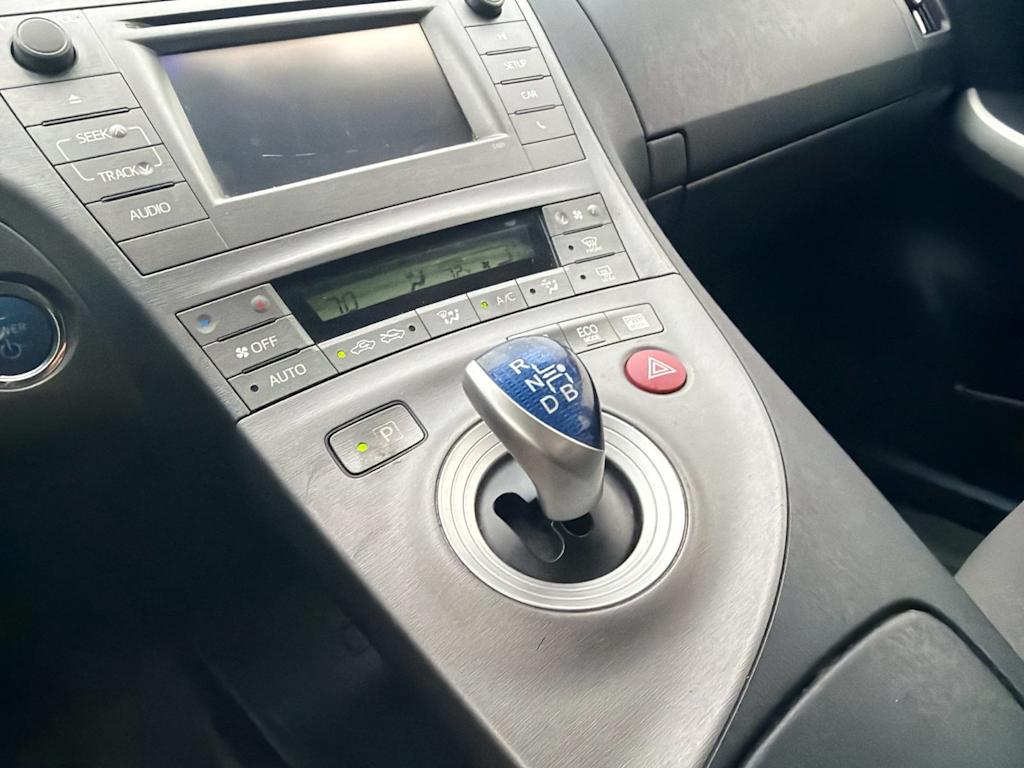 Thumbnail: 2013 Toyota Prius - 12