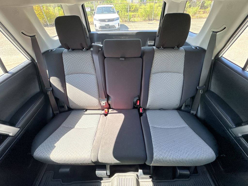 Thumbnail: 2021 Toyota 4Runner - 24