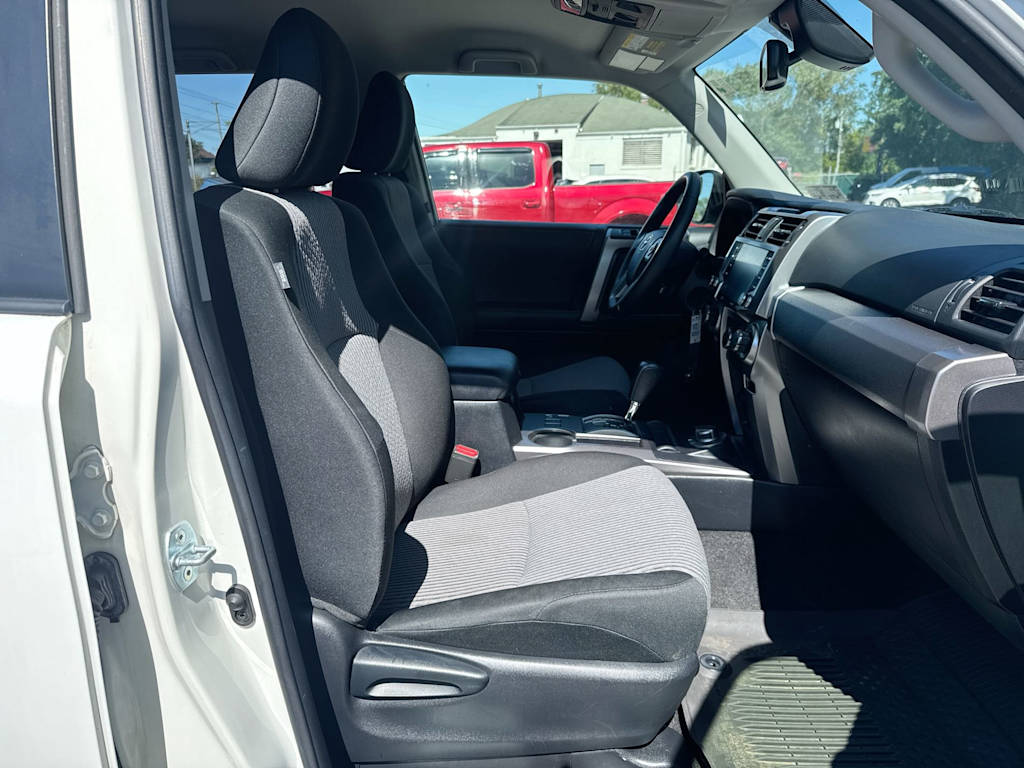 Thumbnail: 2021 Toyota 4Runner - 9