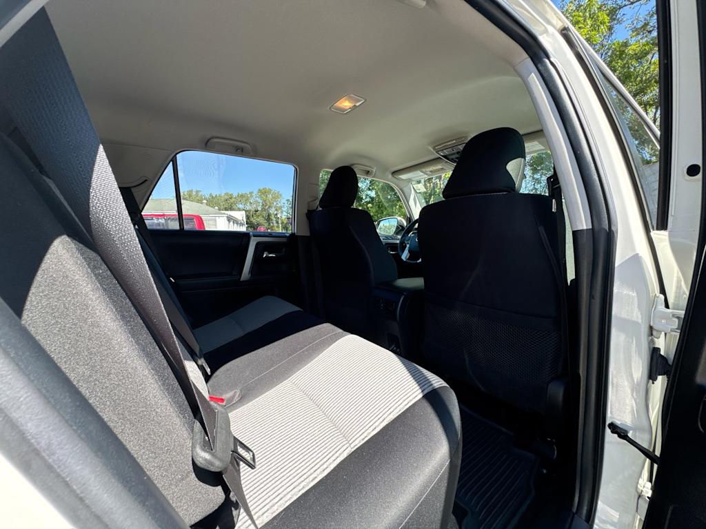 Thumbnail: 2021 Toyota 4Runner - 25