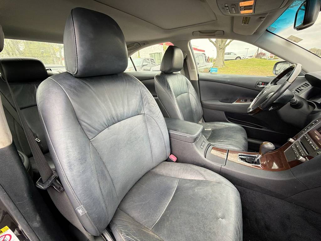 Thumbnail: 2011 Lexus ES - 27